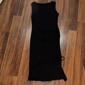 Chic Black Sleeveless Midi Dress